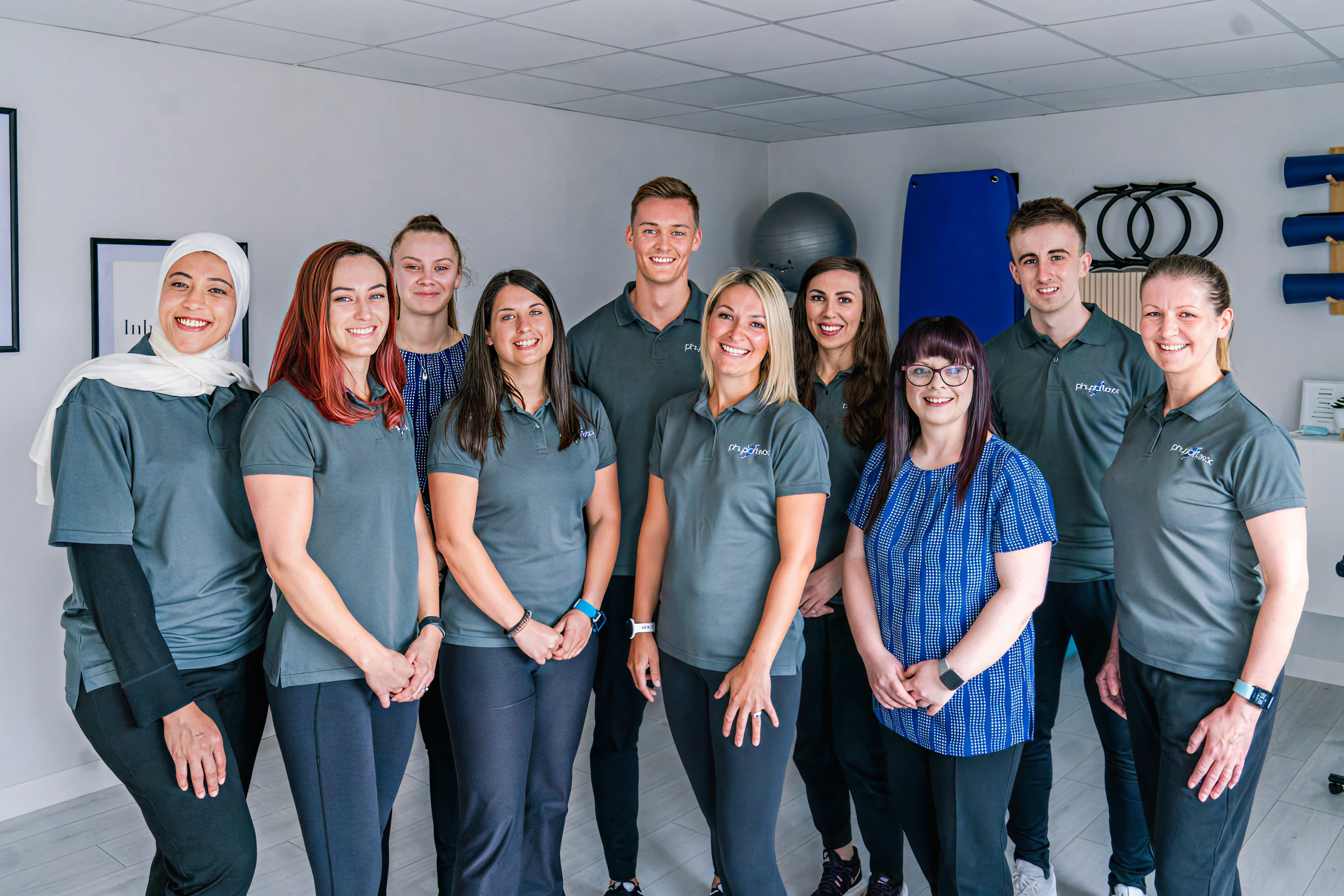Meet the therapy experts. Physio ROM – Active Vision.